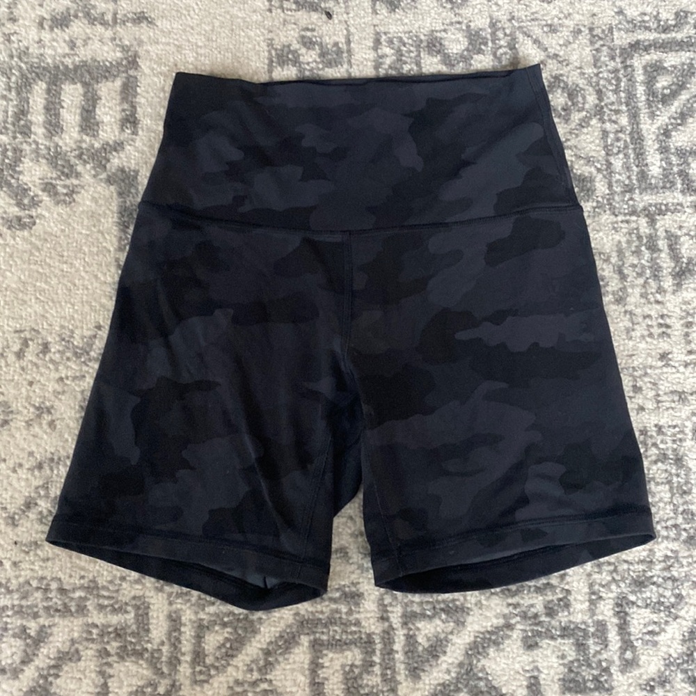 align shorts 6” great shape! lots of life left